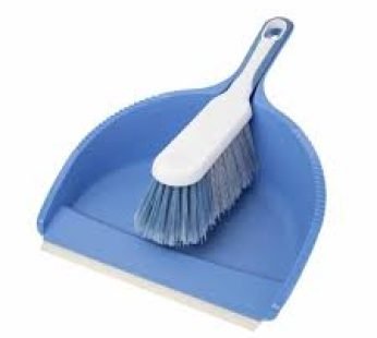 Pelle avec balayette